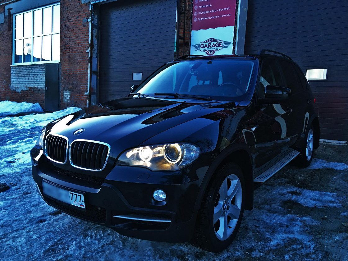 Защита для внедорожника с пробегом. На фото кроссовер BMW, обработанный немецким керамическим составом.